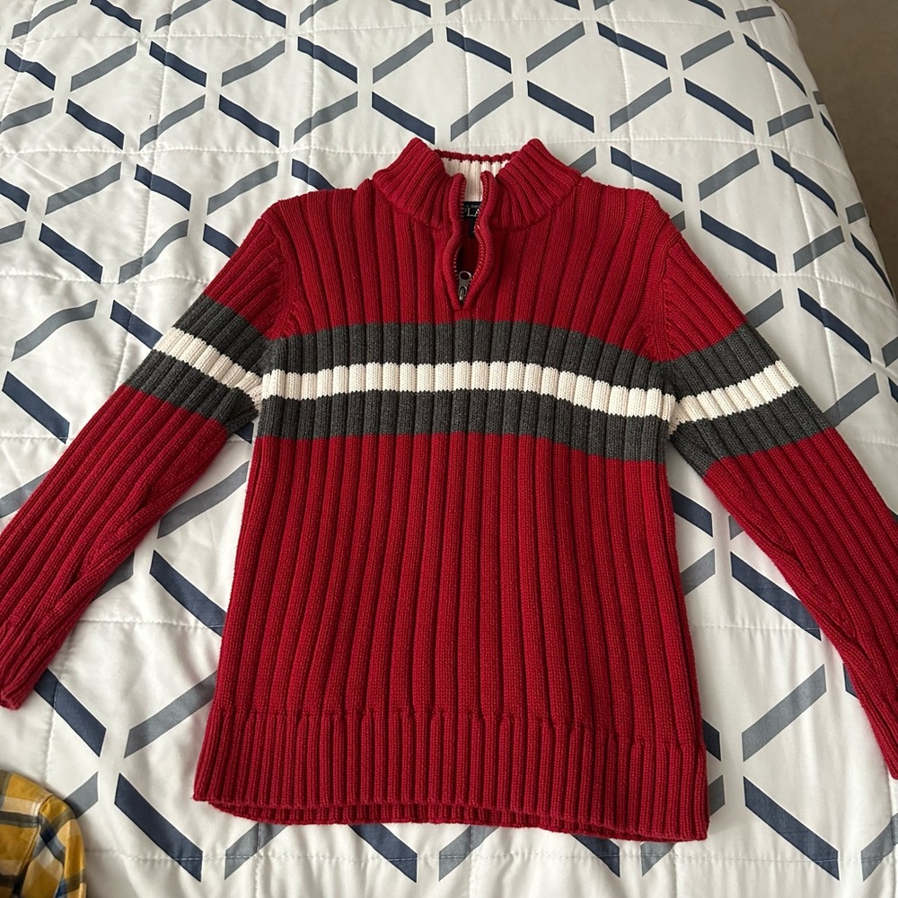 Boys children’s place 7/8 sweater